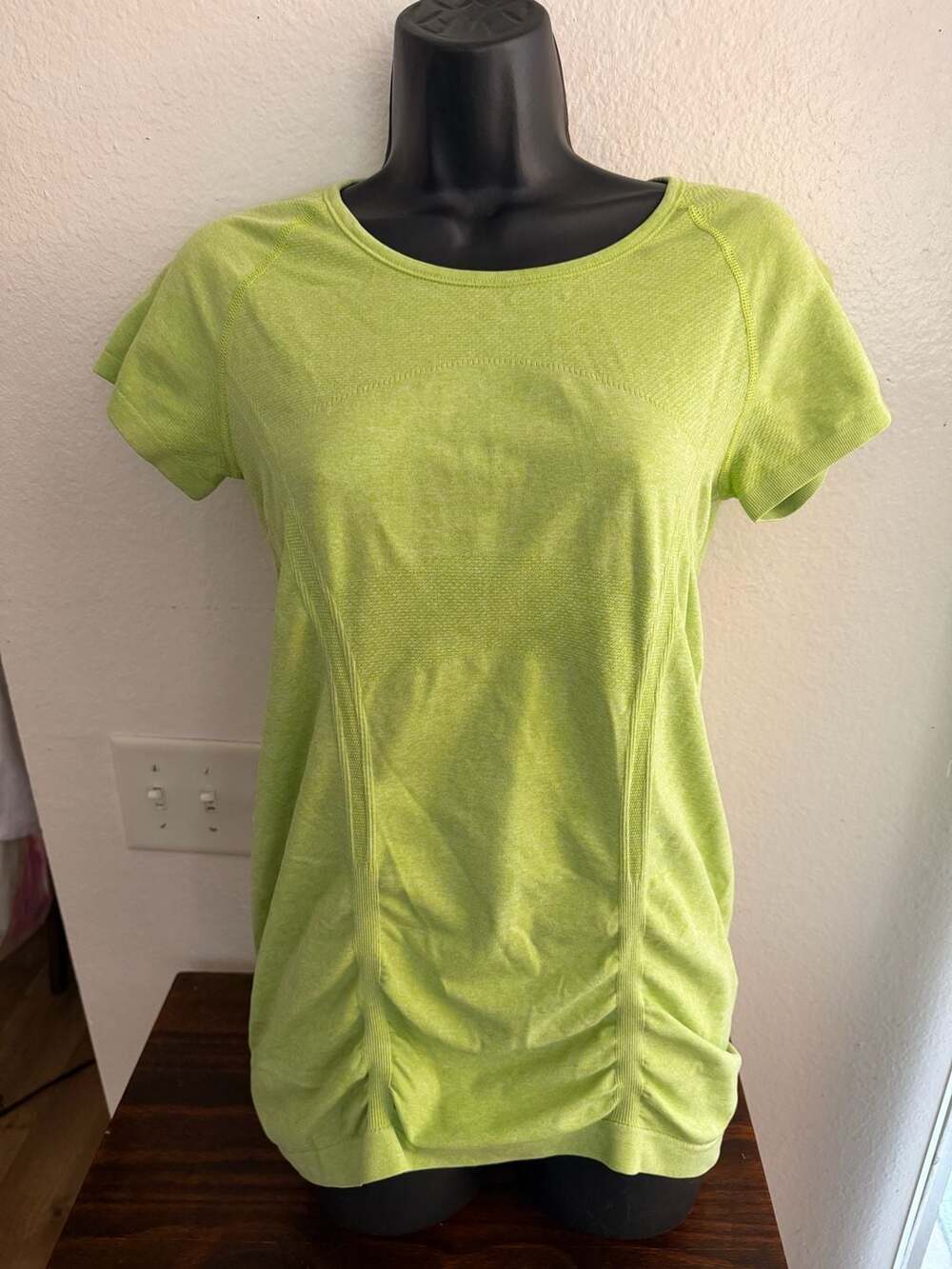 Athleta Fastest Track Tee Green Heather Workout Cap Sleeve